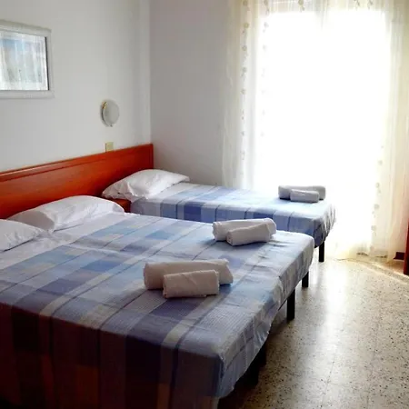 In Guest - New Cirene Quadruple 4 People * Rimini