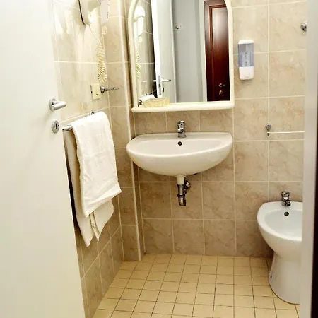 In Guest - New Cirene Quadruple 4 People Gasthof *