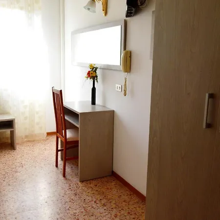 Pensionat In Guest - New Cirene Quadruple 4 People