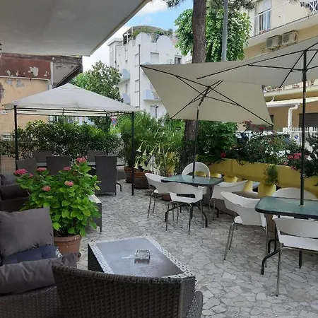 Maison d'hôtes In Guest - New Cirene Quadruple 4 People