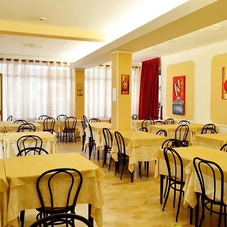 In Guest - New Cirene Quadruple 4 People